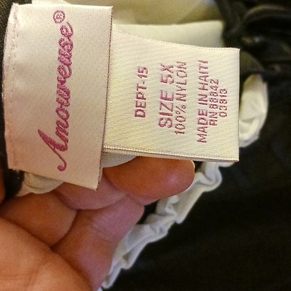 AMOUREUSE BABYDOLL SIZE 5X, 100% NYLON, LINED, VALENTINES DAY - Picture 3 of 5